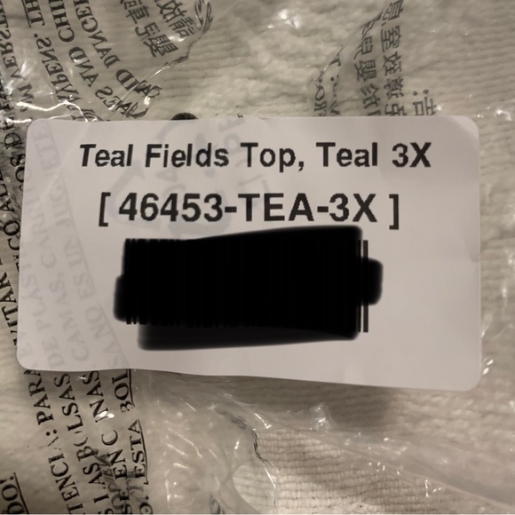 PRICE REDUCED. Women’s plus size. Teal color - keyhole & gathering at waistline - Picture 5 of 5